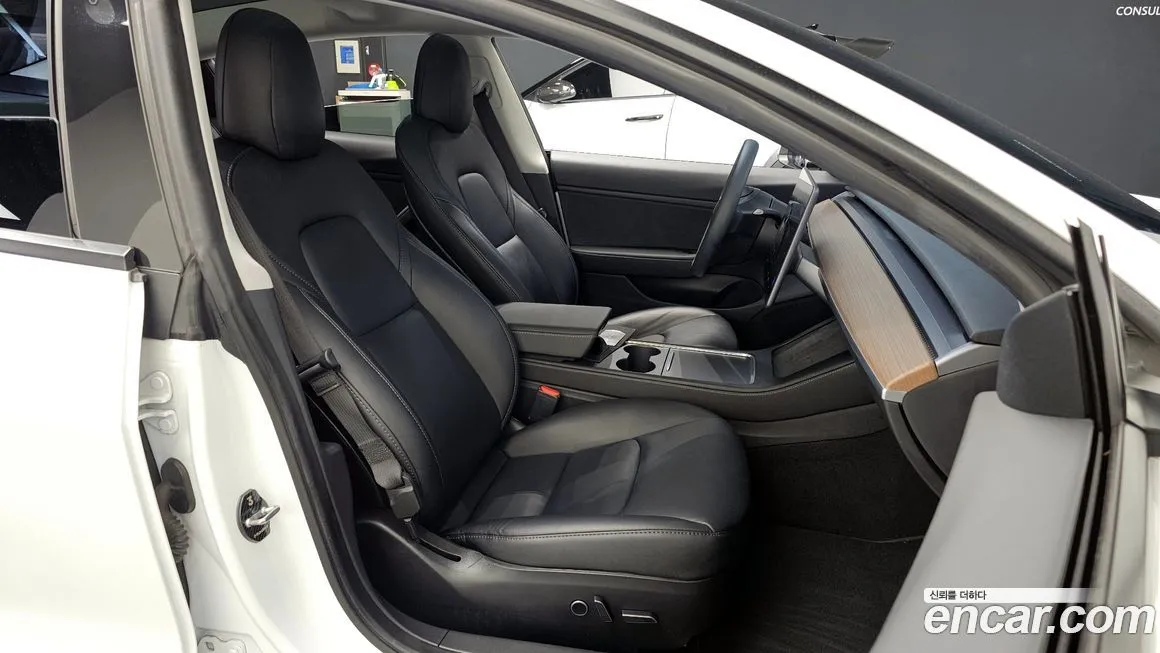 Tesla Model 3 2021 из KR, фото 10