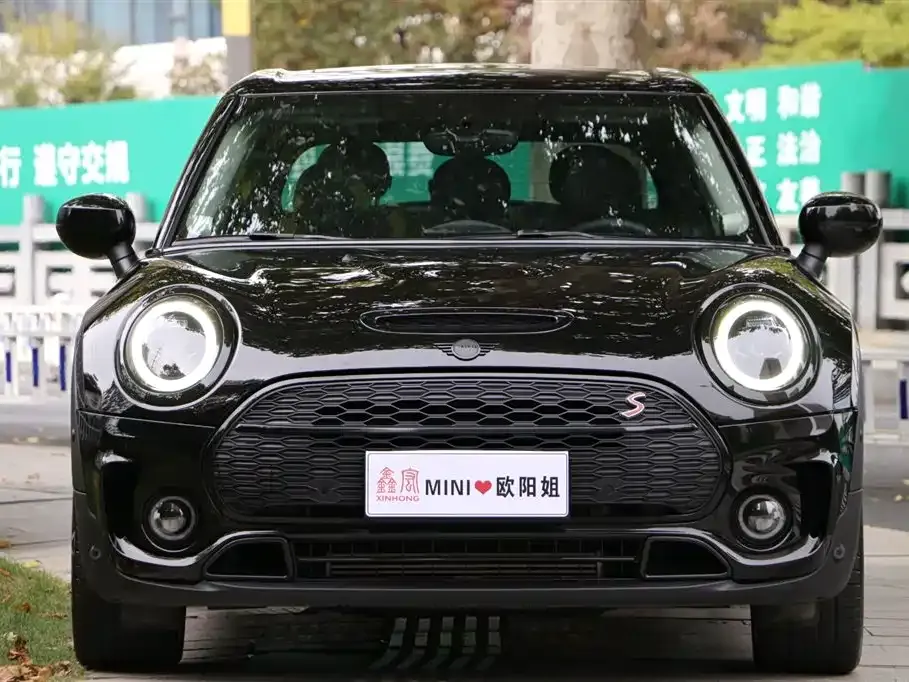 MINI Clubman — фото 2