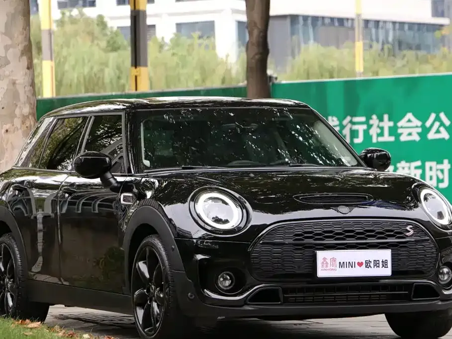 MINI Clubman — фото 3