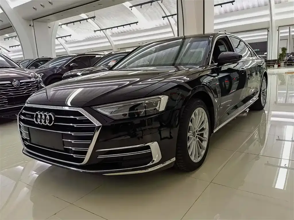 Audi A8 2022 из CN, фото 1