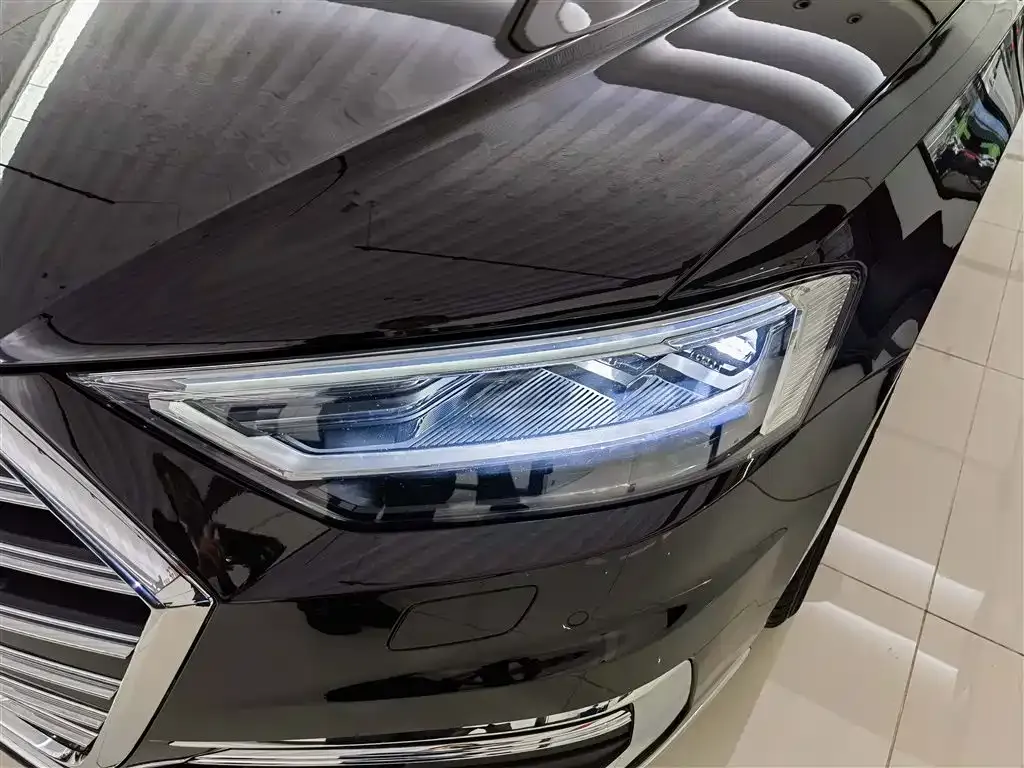 Audi A8 2022 из CN, фото 5