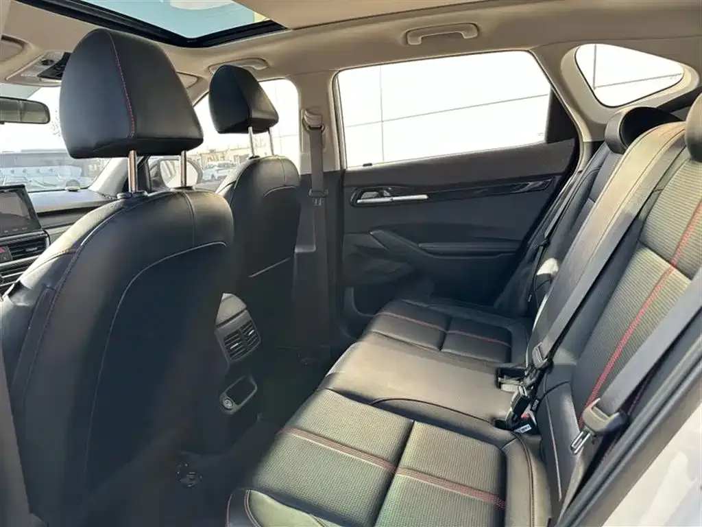 Kia KX3 2021 из CN, фото 8