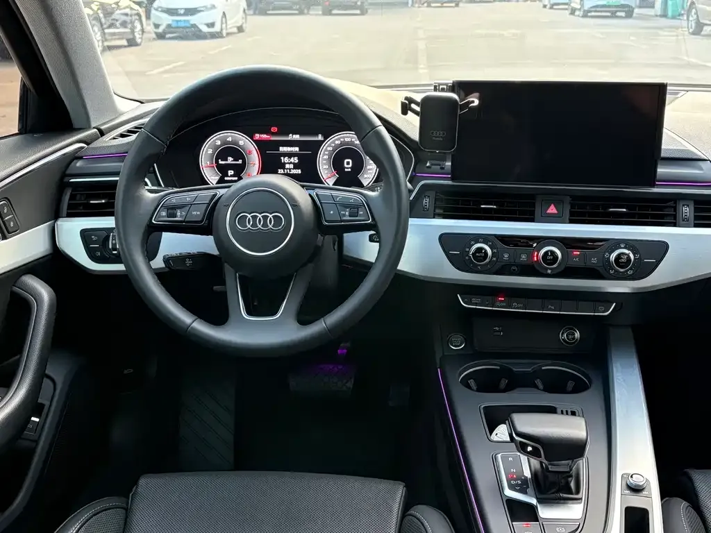 Audi A4L 2023 из CN, фото 5