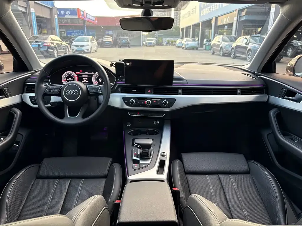 Audi A4L 2023 из CN, фото 7