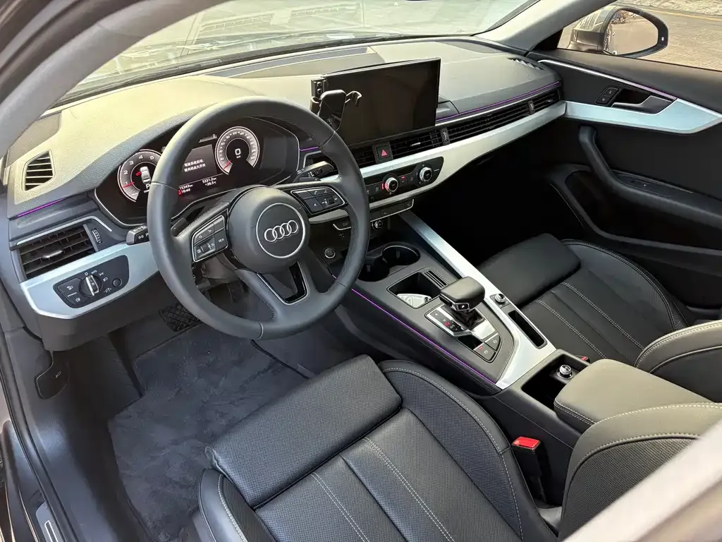Audi A4L 2023 из CN, фото 8