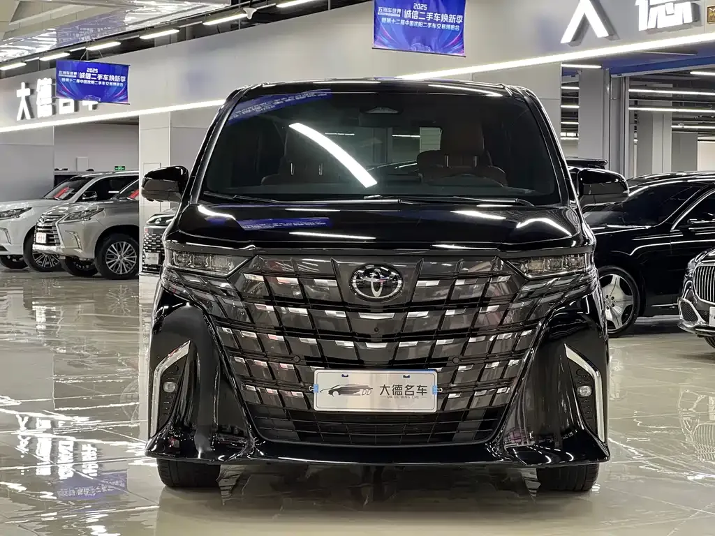 Toyota Alphard 2024 из CN, фото 2