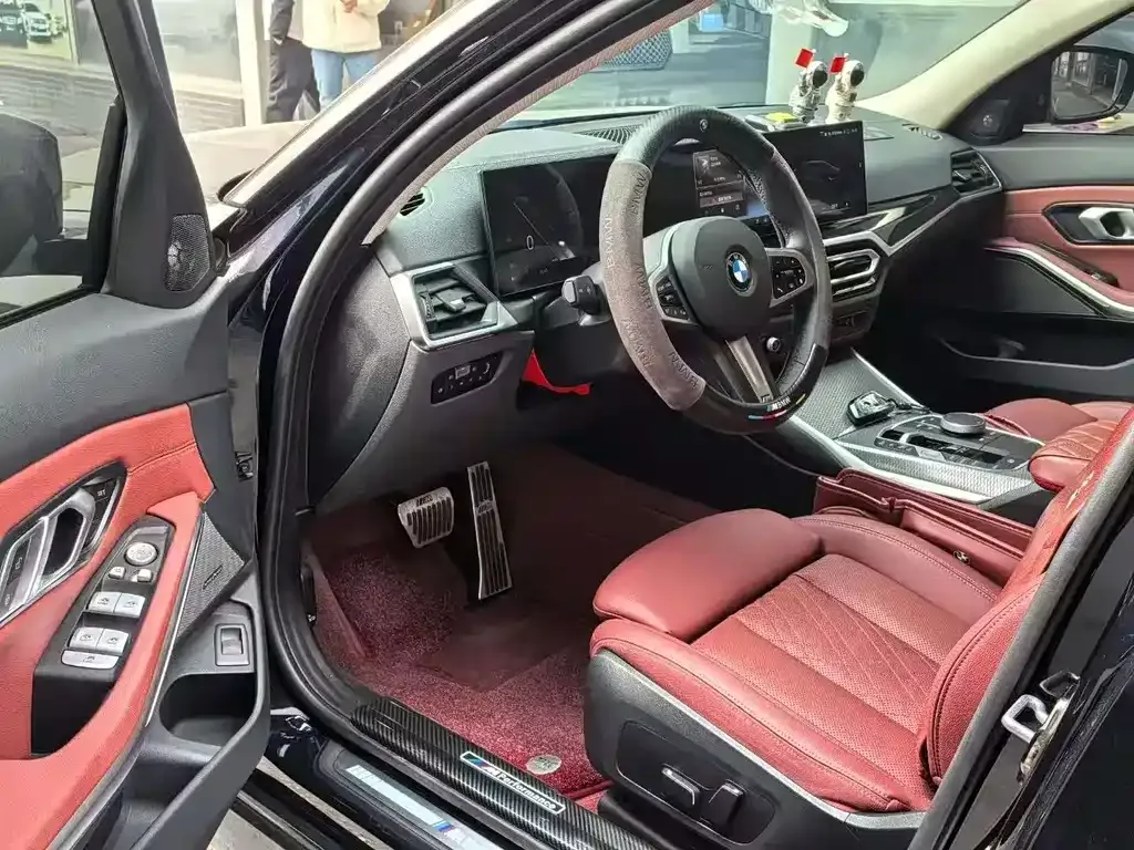 BMW 3 Series 2024 из CN, фото 4