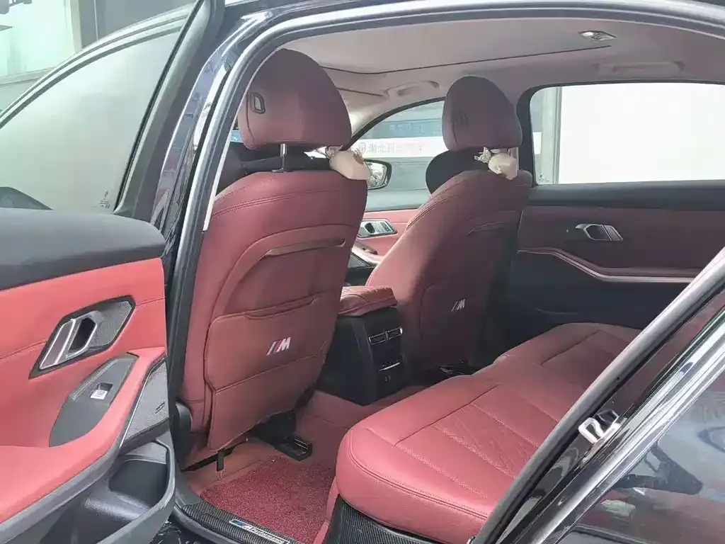 BMW 3 Series 2024 из CN, фото 7