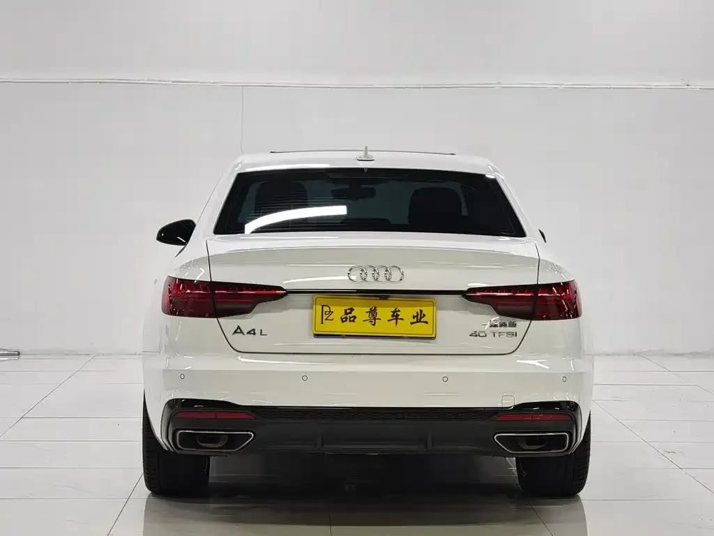 Audi A4L — фото 5