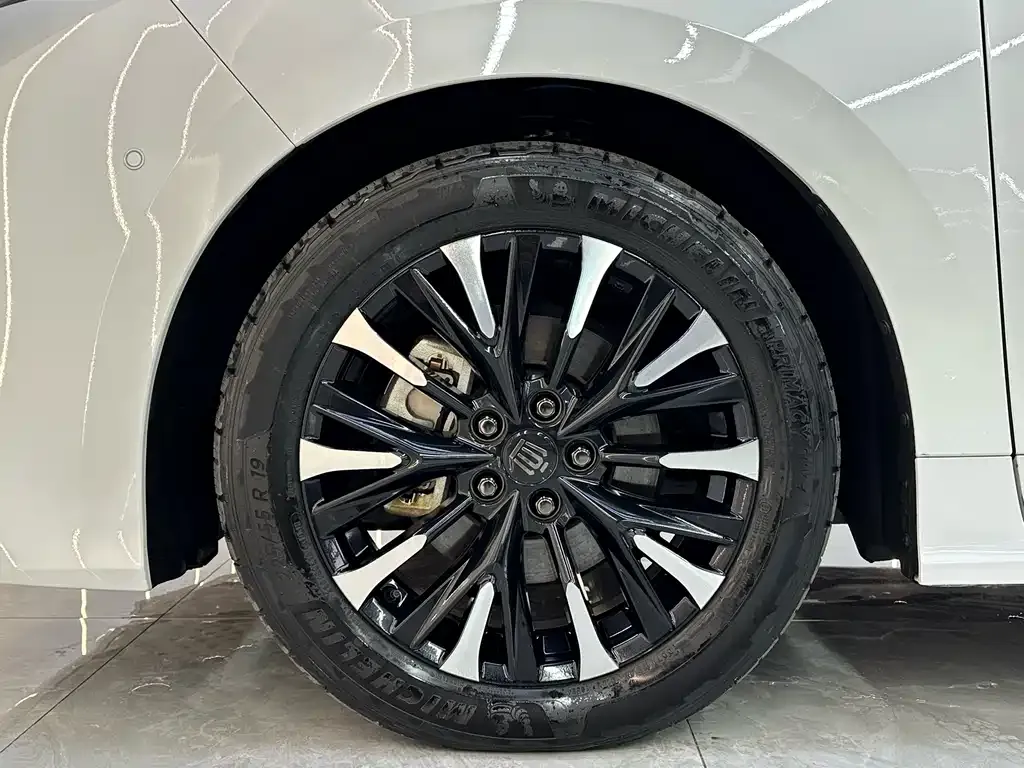Toyota Vellfire 2024 из CN, фото 8
