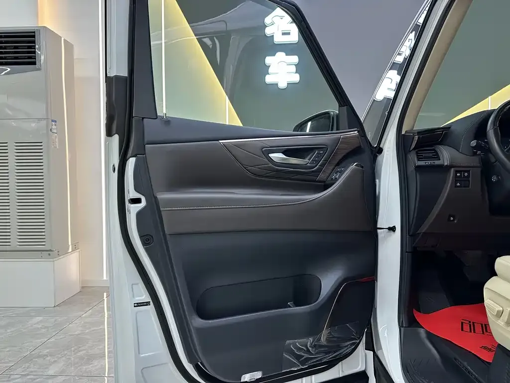 Toyota Vellfire 2024 из CN, фото 9