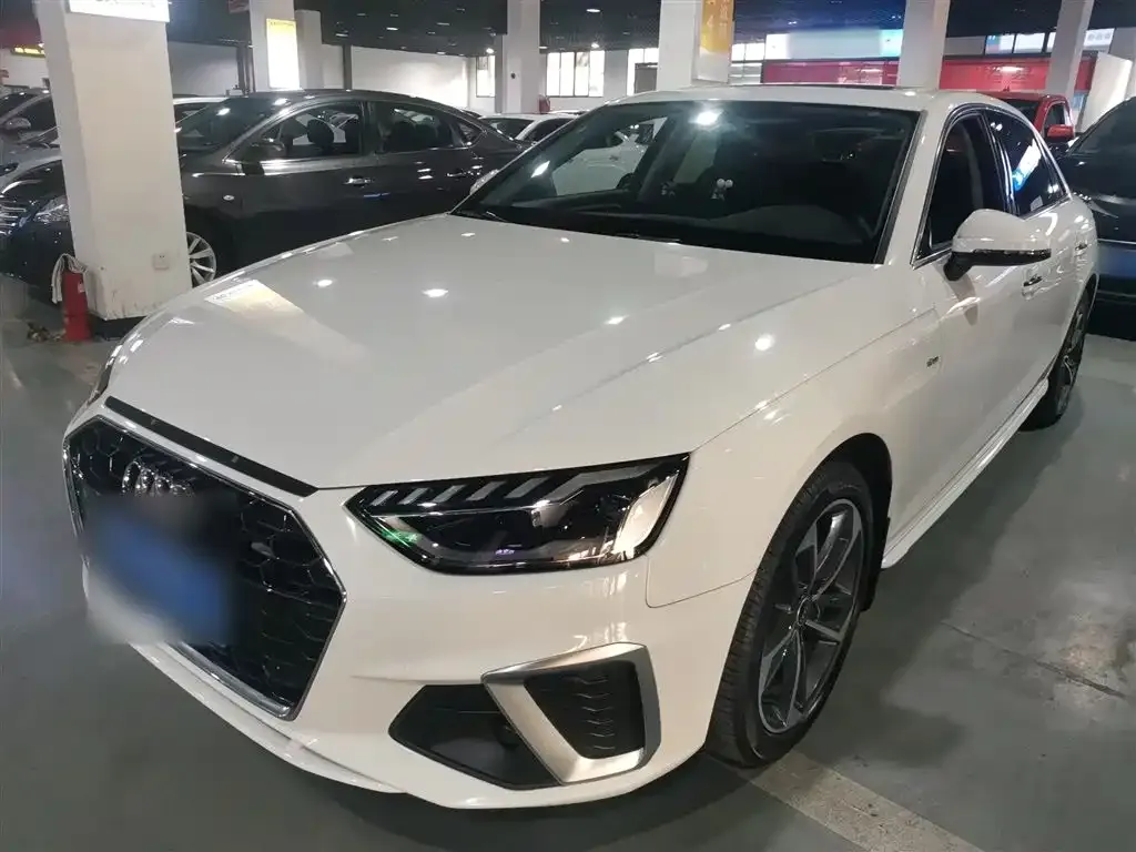 Audi A4L 2023 из CN, фото 1