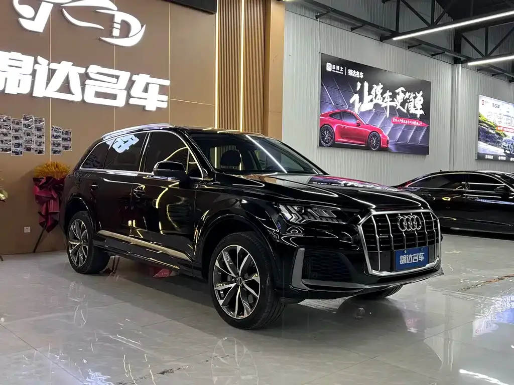 Audi Q7 2023 из CN, фото 3
