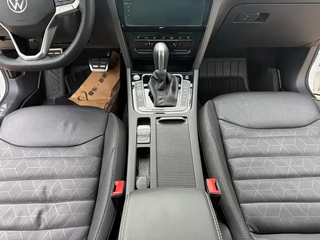 Volkswagen CC 2021 из CN, фото 10
