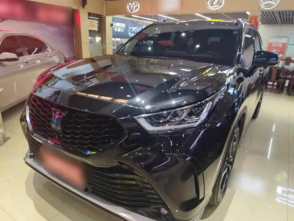Toyota Crown Kluger 2022 из CN, фото 1
