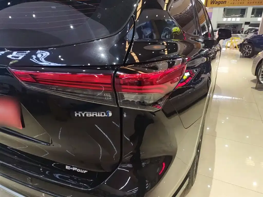 Toyota Crown Kluger 2022 из CN, фото 8