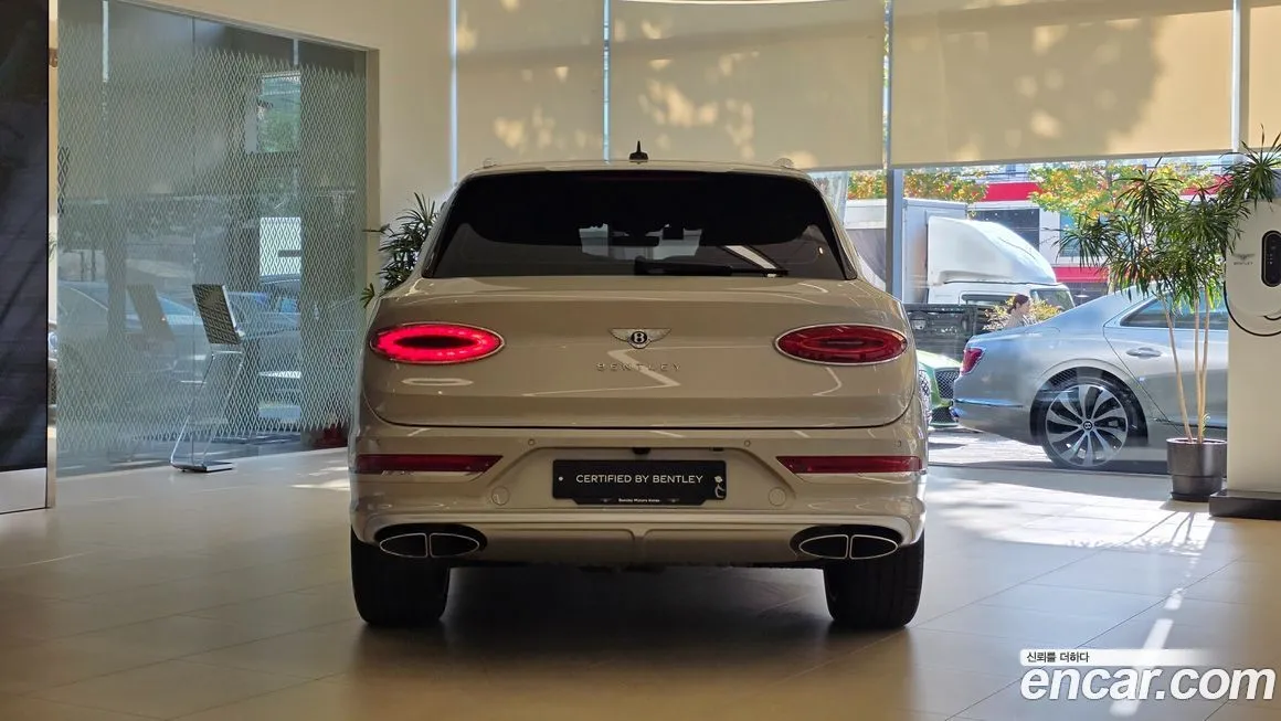 Bentley Bentayga 2025 из KR, фото 4