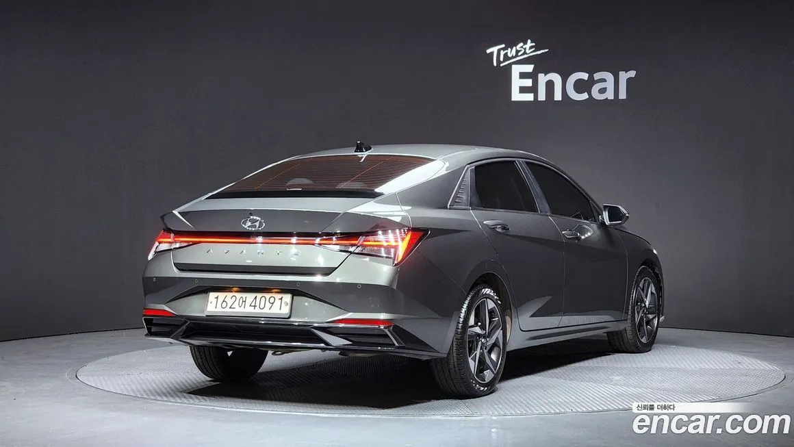 Hyundai AVANTE — фото 2