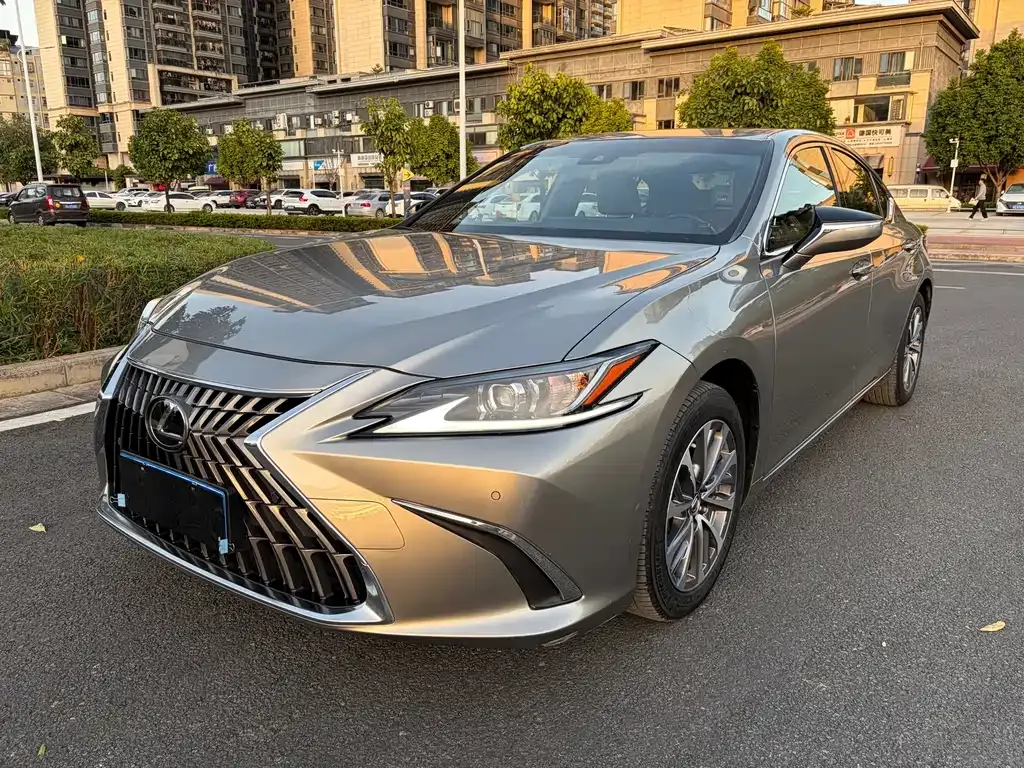 Lexus ES 2024 из CN, фото 1