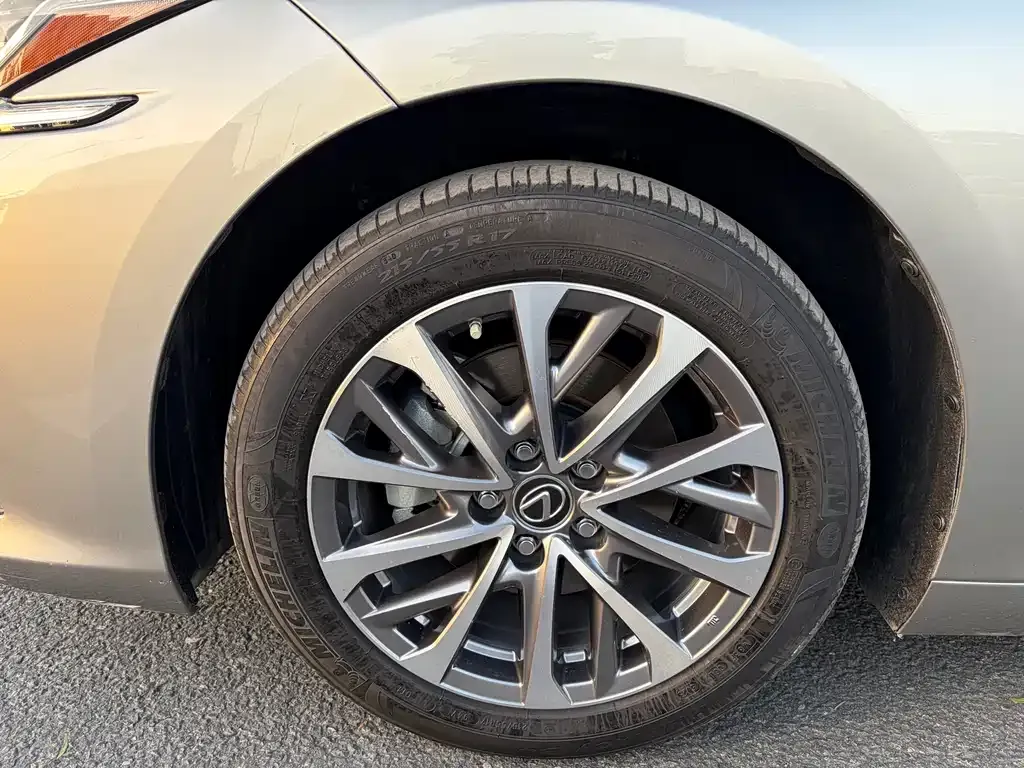 Lexus ES 2024 из CN, фото 3