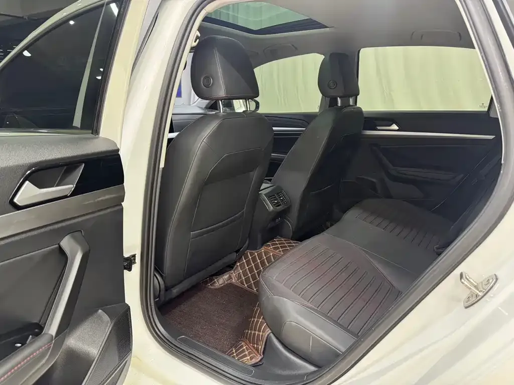 Volkswagen Lavida 2022 из CN, фото 8