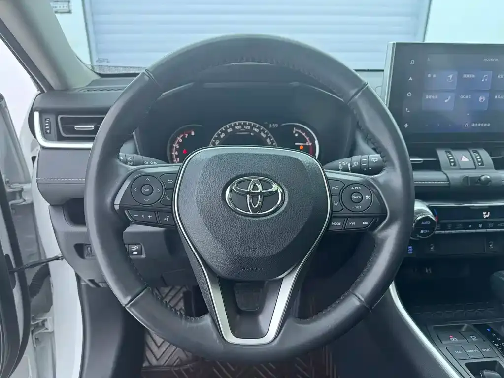 Toyota RAV4 2021 из CN, фото 5