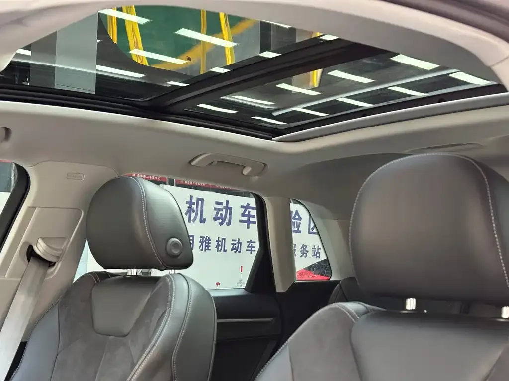 Audi Q3 2021 из CN, фото 8