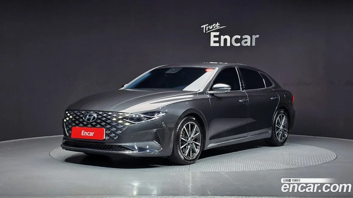 Hyundai Grandeur — фото 1
