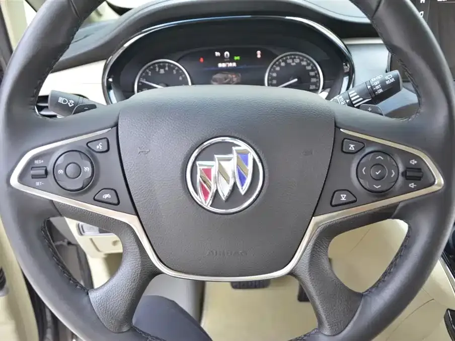 Buick GL8 2024 из CN, фото 6