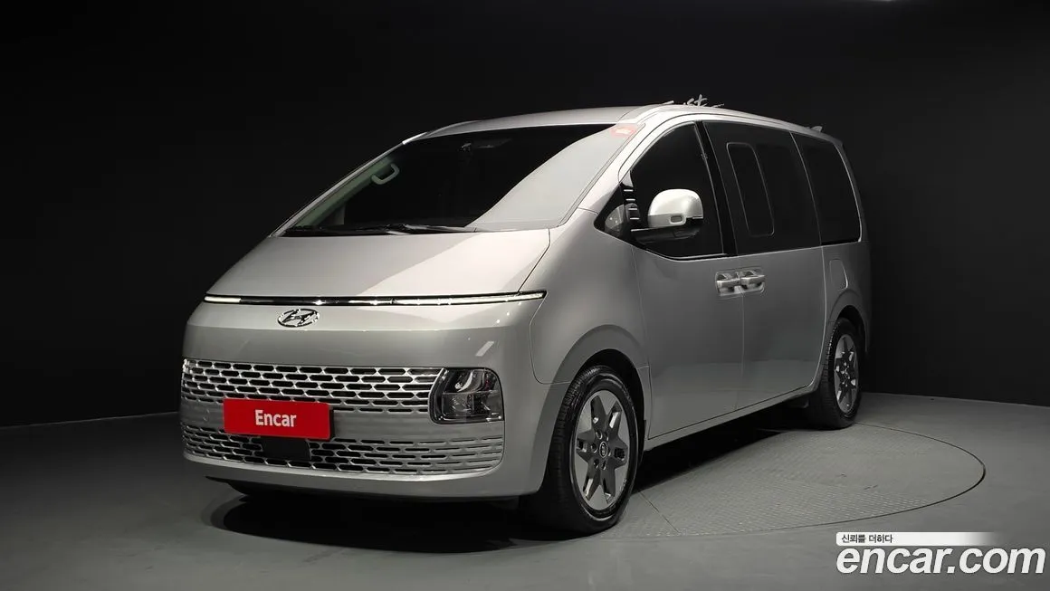 Hyundai Staria 2023 из KR, фото 1