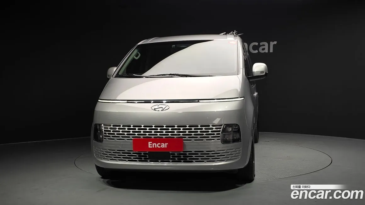 Hyundai Staria 2023 из KR, фото 3
