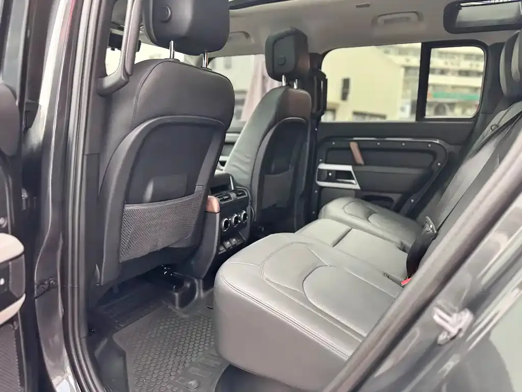 Land Rover Defender 2023 из CN, фото 9