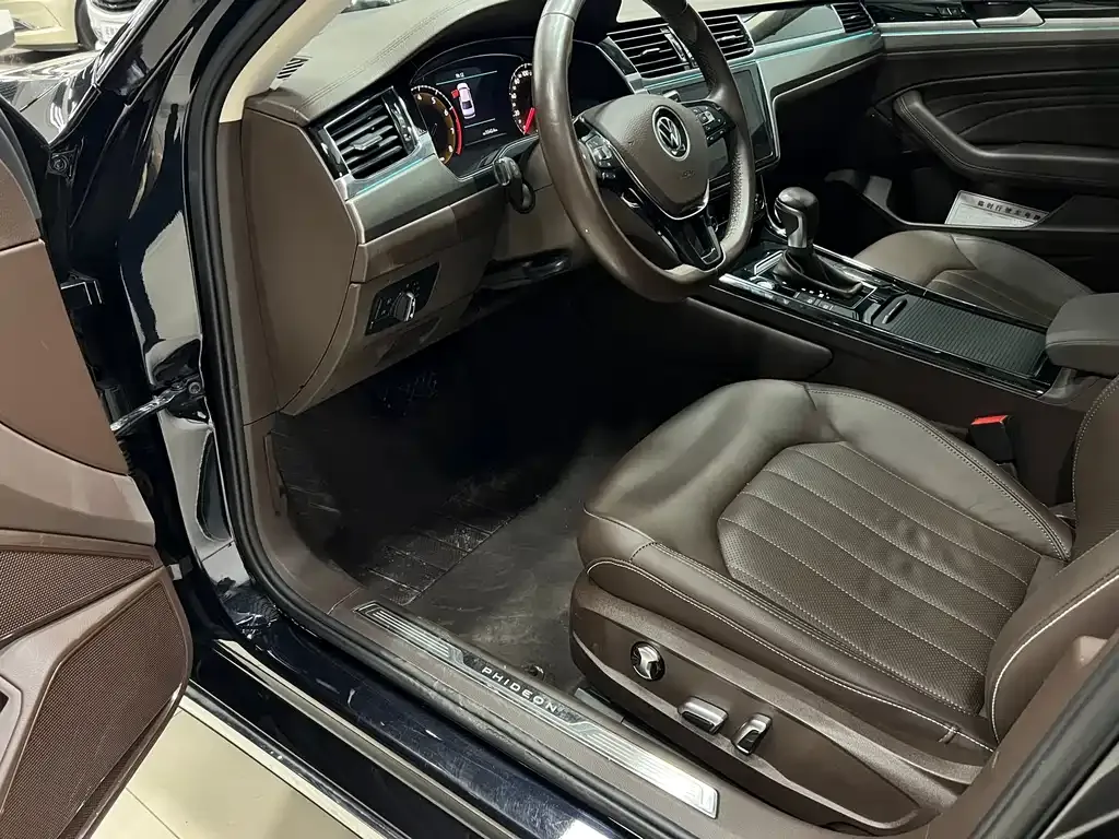 Volkswagen Phideon 2021 из CN, фото 5