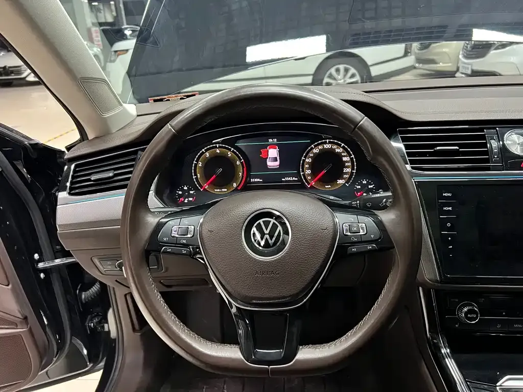 Volkswagen Phideon 2021 из CN, фото 7