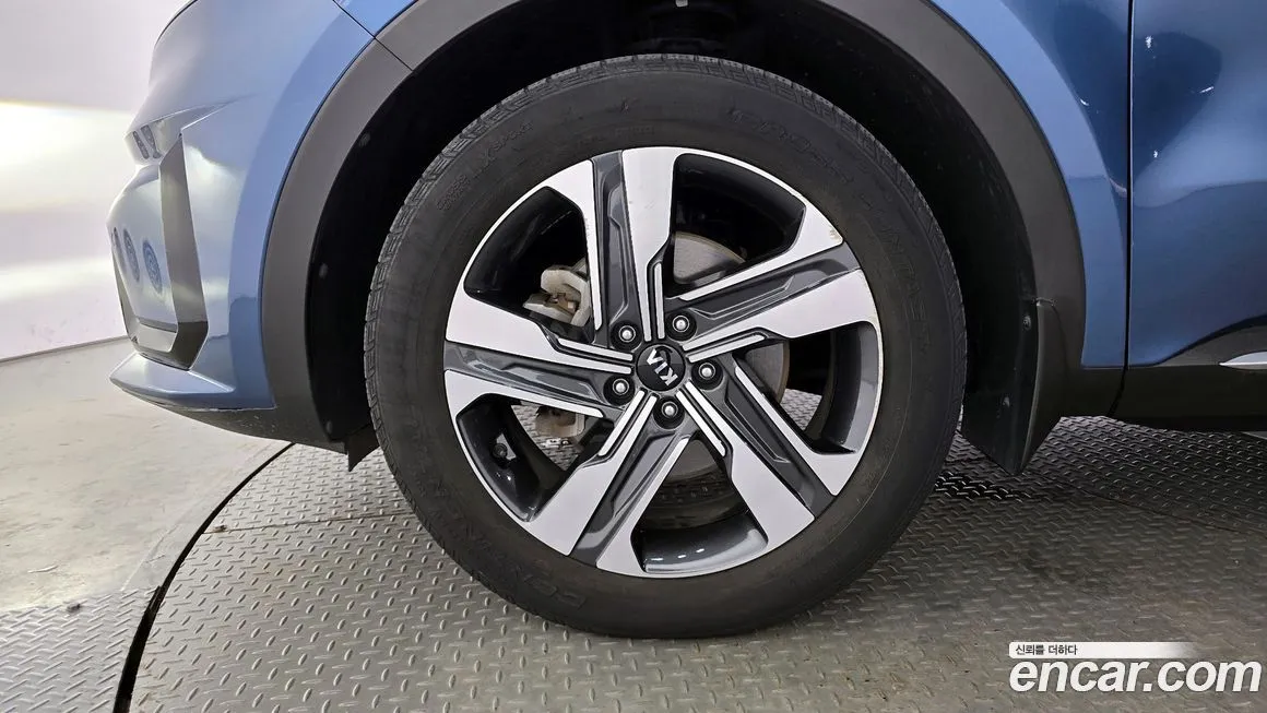 Kia Sorento — фото 5