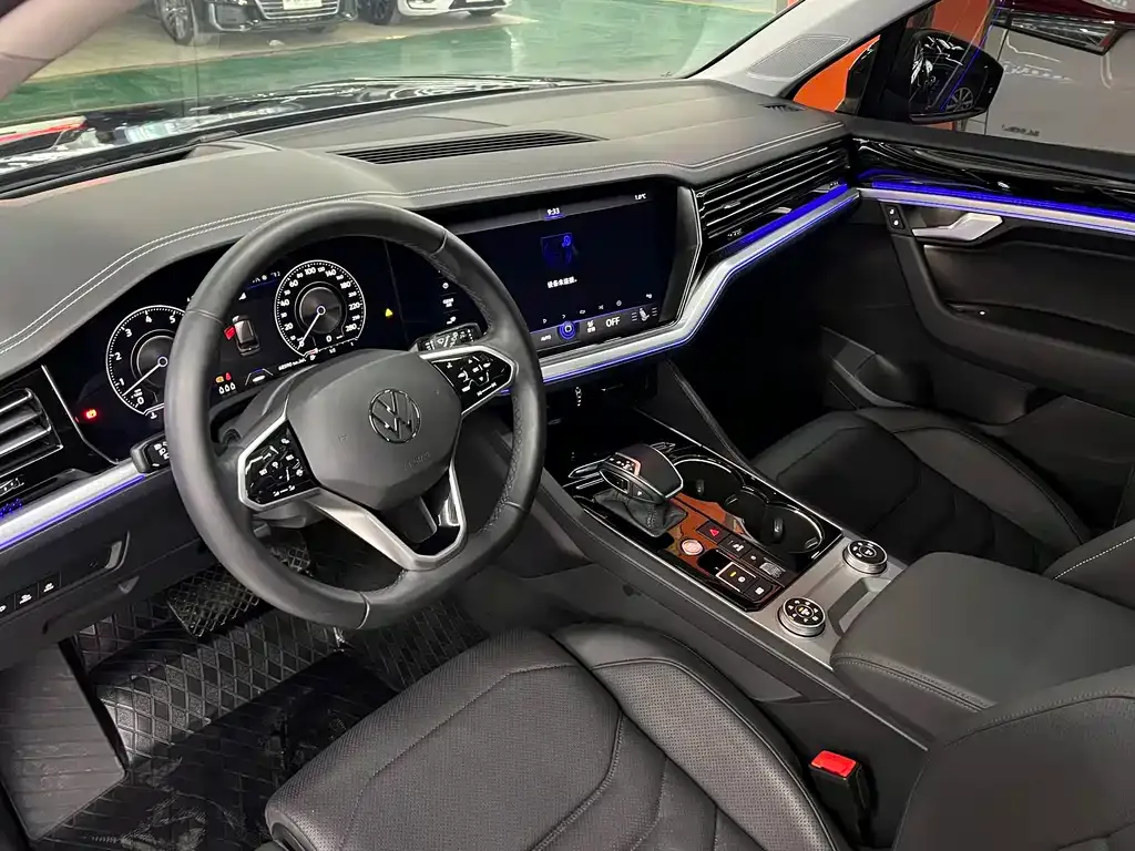 Volkswagen Touareg 2023 из CN, фото 4