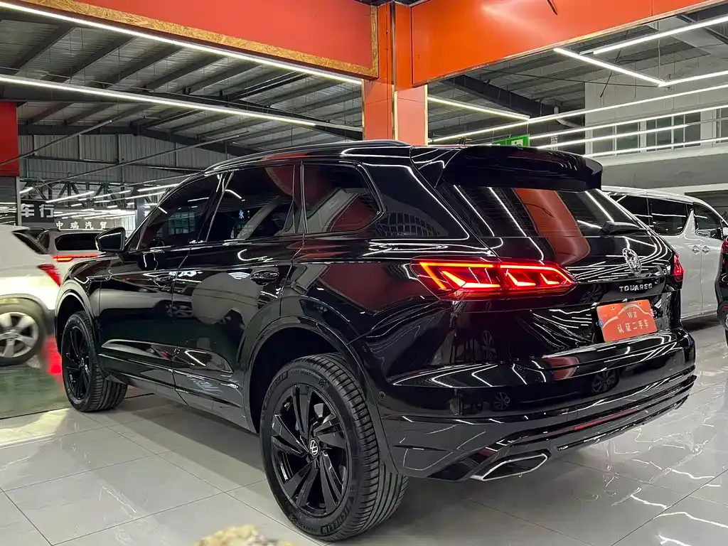 Volkswagen Touareg 2023 из CN, фото 8