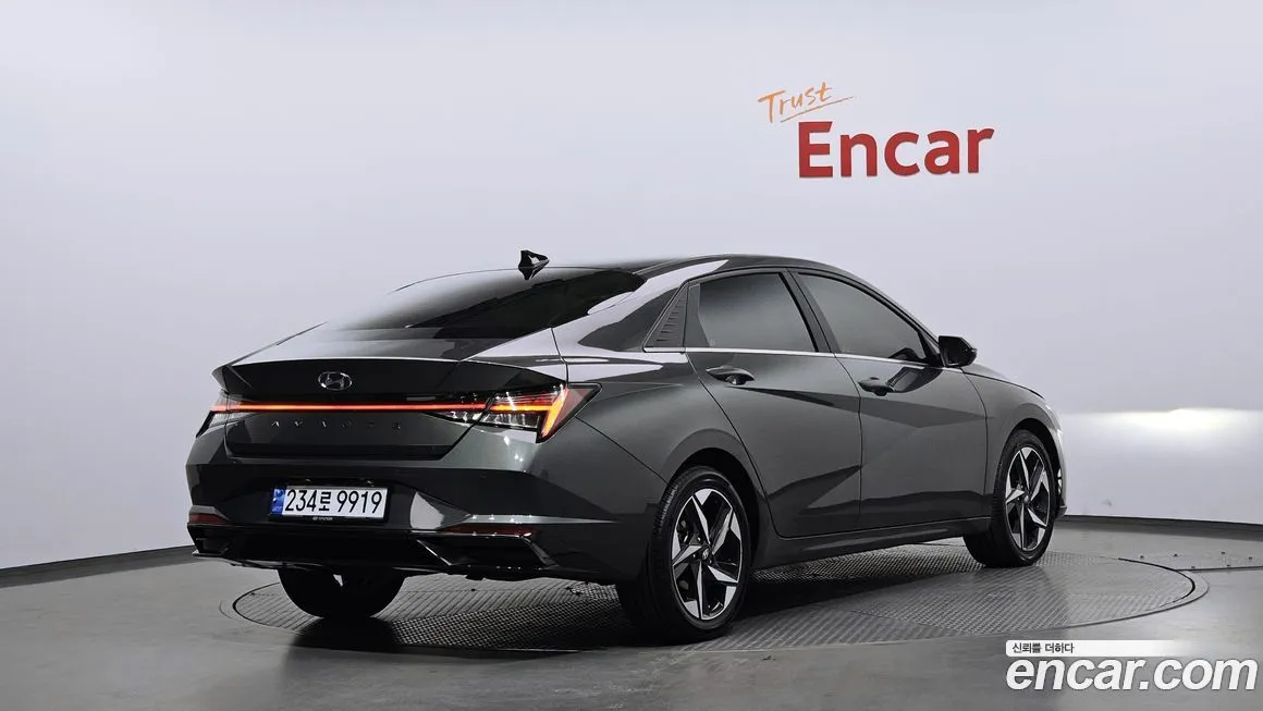 Hyundai AVANTE — фото 2