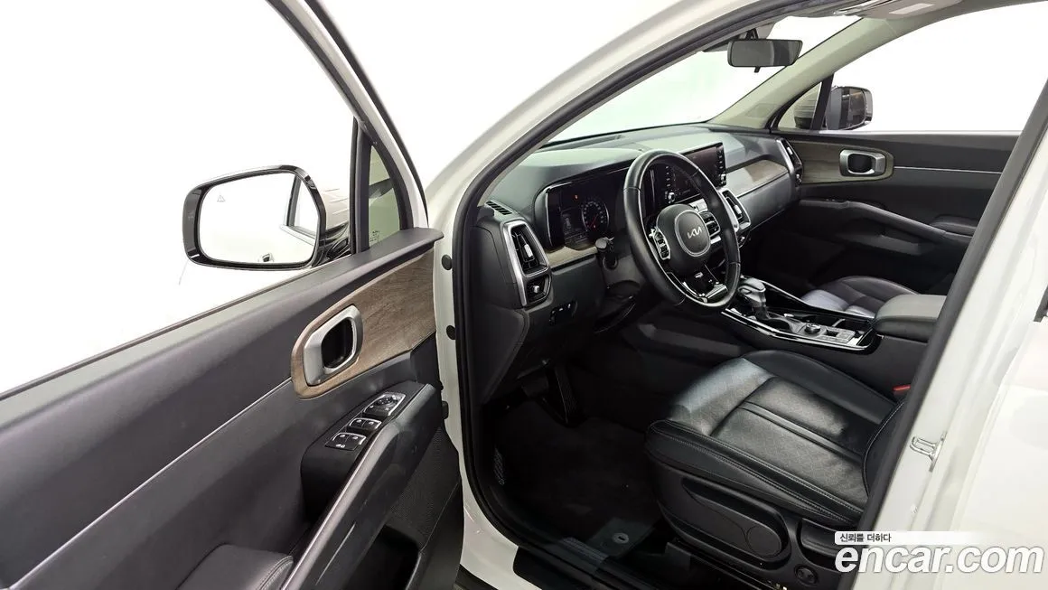 Kia Sorento — фото 10