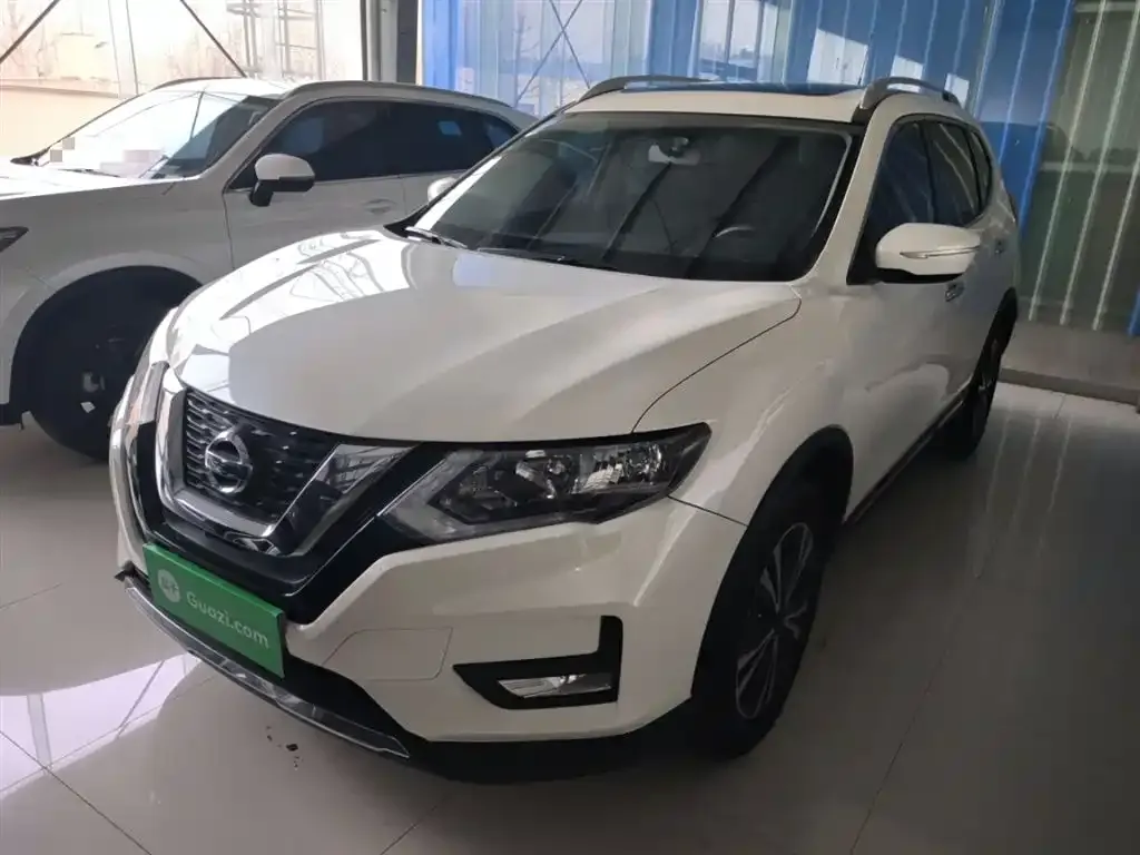 Nissan X-Trail 2023 из CN, фото 2