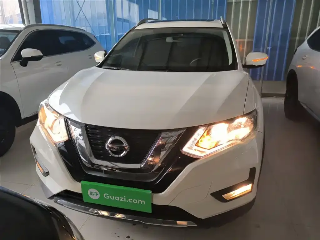Nissan X-Trail 2023 из CN, фото 3