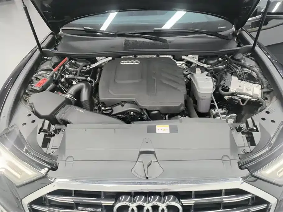 Audi A6L 2023 из CN, фото 10