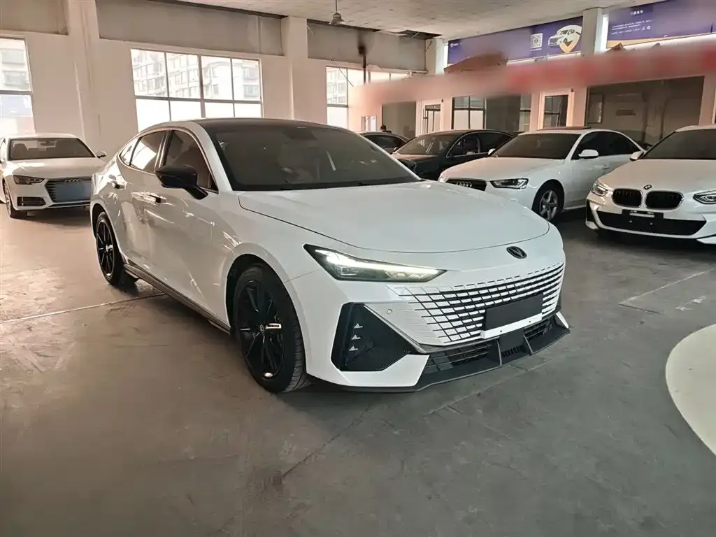 Changan UNI-V 2023 из CN, фото 4