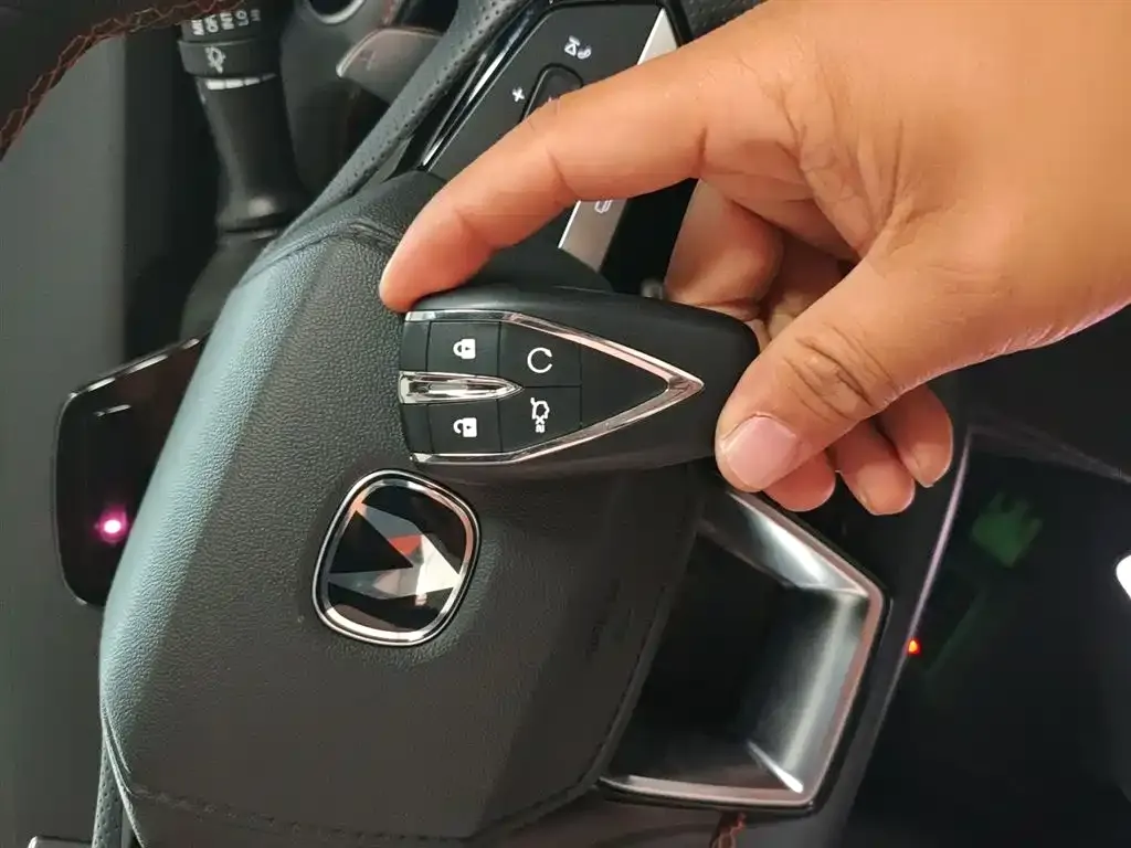 Changan UNI-V 2023 из CN, фото 9