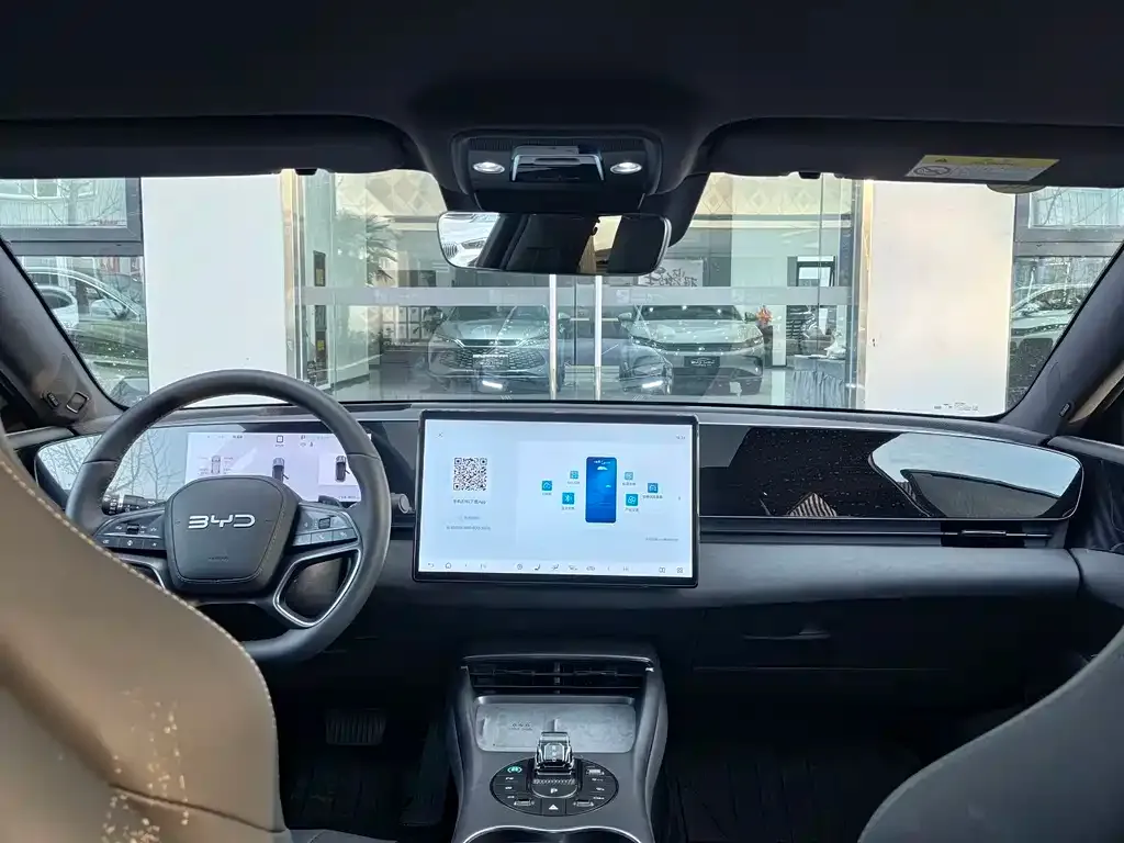BYD Seal — фото 10
