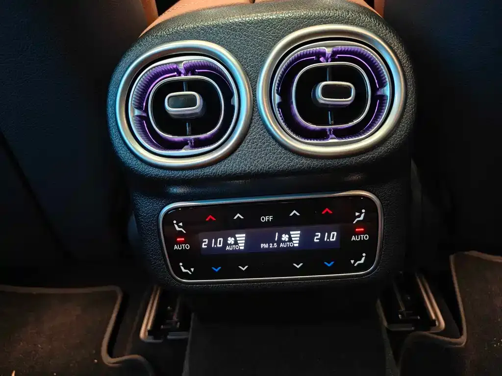 Mercedes-Benz GLC 2024 из CN, фото 9