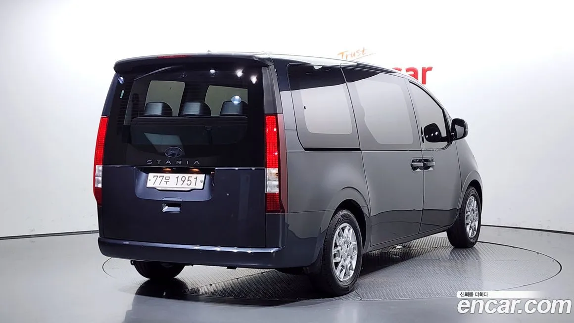Hyundai Staria — фото 2