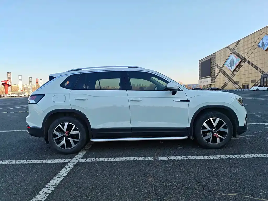 Volkswagen Tayron 2022 из CN, фото 8