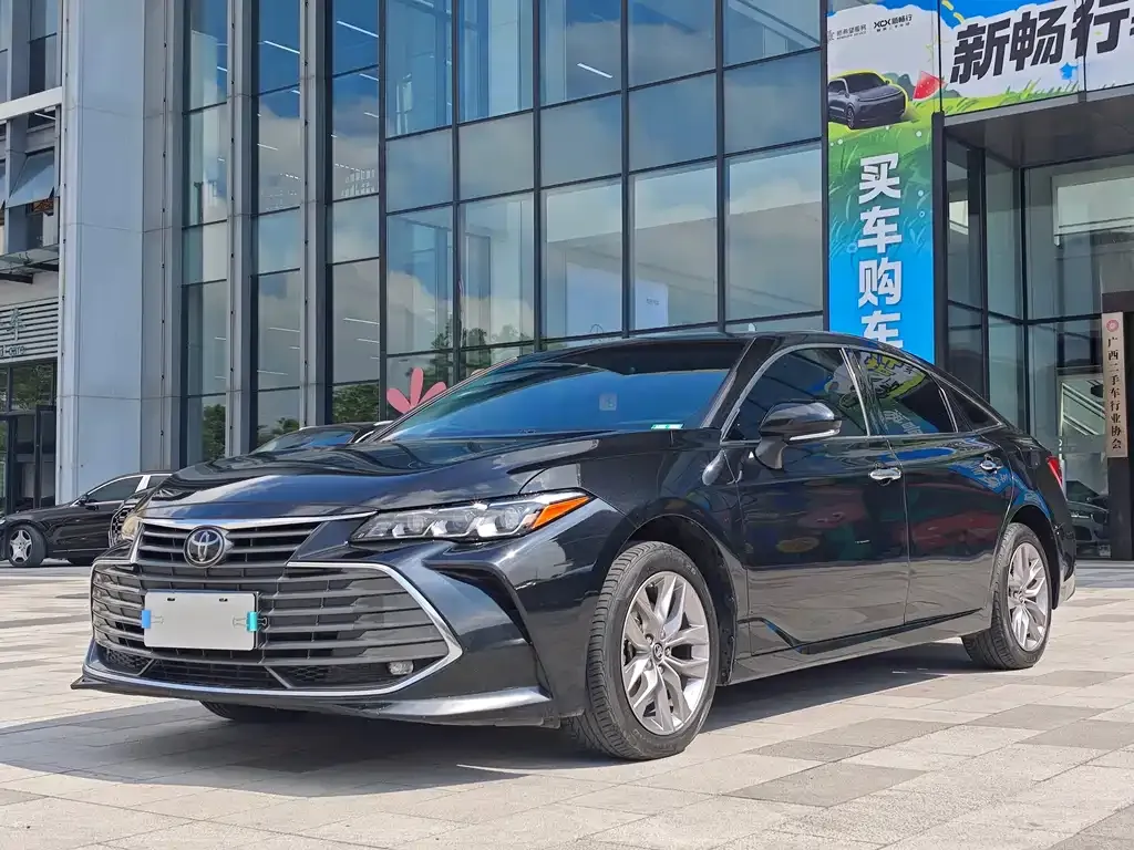 Toyota Avalon 2021 из CN, фото 1