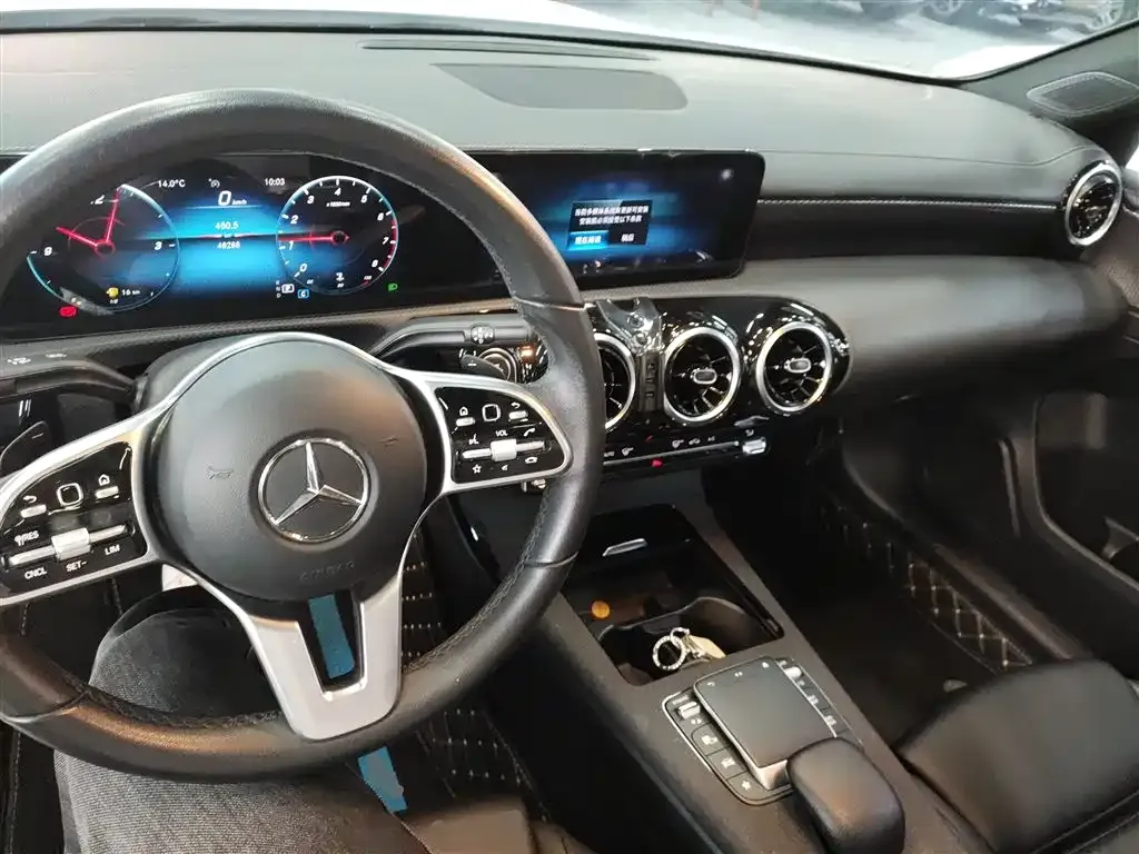 Mercedes-Benz A-Class — фото 10